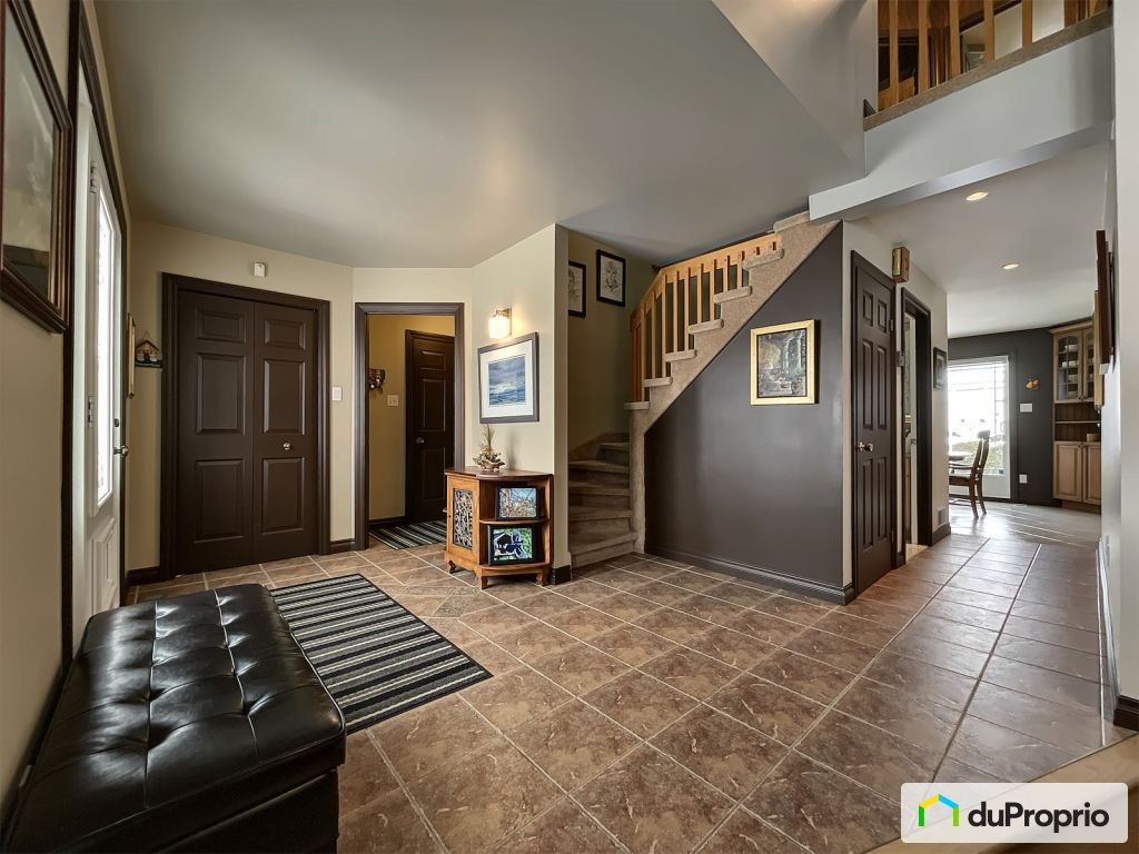 $849,900 - 2 Storey for sale in St-Hyacinthe — photo 2