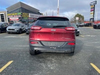 Come see this 2017 Jeep Cherokee Sport before it's too late! *This Jeep Cherokee Is Competitively Pr... (image 4)