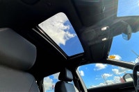 2024 Honda CR-V Hybrid Touring AWD - HEATED SEATS | NAVIGATION | BOSE AUDIOExperience the perfect ba... (image 4)