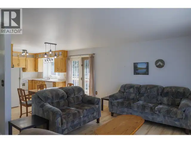 1128 3RD AVENUE McBride, British Columbia in Houses for Sale in Quesnel - Image 6