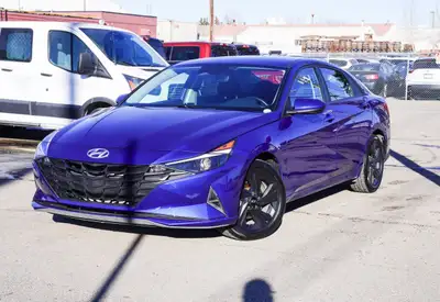 2023 Hyundai Elantra Preferred IVT 74,103 KM Active Status The 2023 Hyundai Elantra Preferred IVT de...