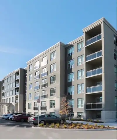 Absolutely Upscale 1 bed 1 bath with Spacious open concept living! This newer building is located on...