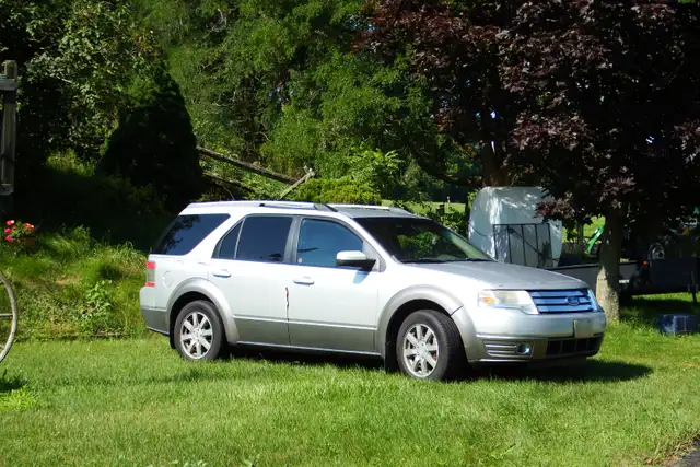 Ford station wagon 2009 for sale