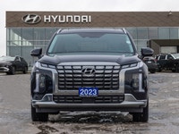 *Leather Seats!* With its impressive features list, awesome SUV capability, and luxury interior, thi... (image 2)
