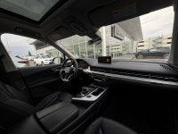 The 2019 Q7 is a mid-size luxury SUV known for its car-like handling, high-quality interior material... (image 8)