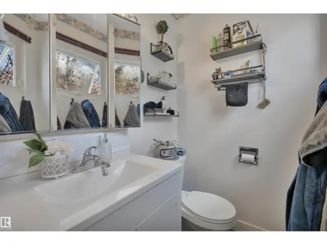 5718 Garden Meadows Drive Wetaskiwin, Alberta in Houses for Sale in Edmonton - Image 36
