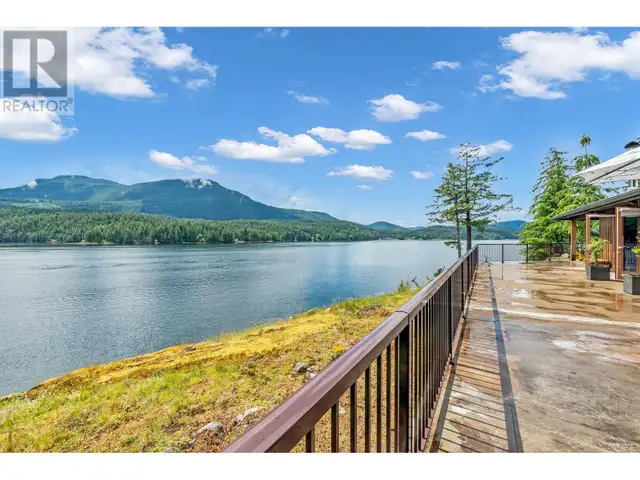 15781 EAST EGMONT SHORELINE Egmont, British Columbia in Houses for Sale in Sunshine Coast - Image 36