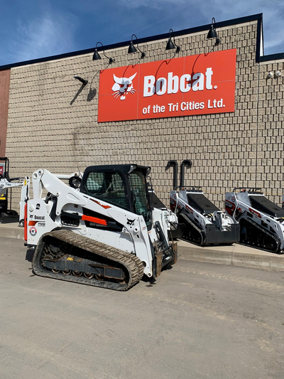 2022 T740 for sale and ready to work! Features: SJC Controls, 2 Speed, Power Bobtach, Solid Mount Su...