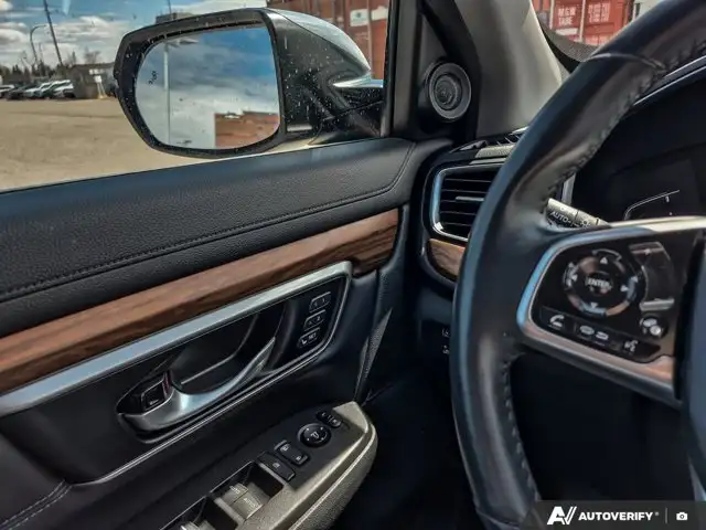 2021 Honda CR-V Touring | One Owner | Moonroof | Leather in Cars & Trucks in Calgary - Image 22