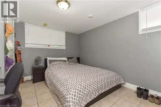 166 ELGIN Crescent Waterloo, Ontario in Long Term Rentals in Kitchener / Waterloo - Image 17