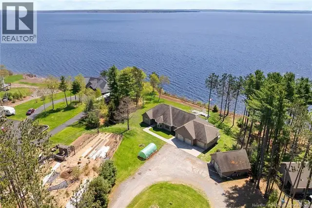 2990 Route 690 Sypher Cove, New Brunswick in Houses for Sale in Fredericton - Image 5