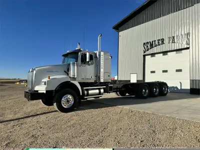2007 Western star Tri Drive Cab and Chassis Tridem Located near Westlock Alberta KMS: 544,287 HRS: 2...