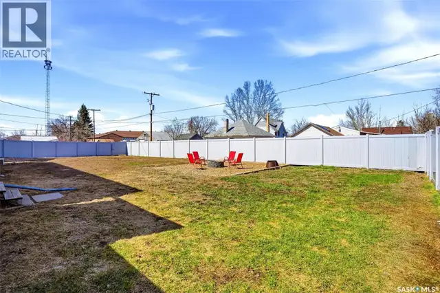 230 Prairie AVENUE Briercrest, Saskatchewan in Houses for Sale in Moose Jaw - Image 39