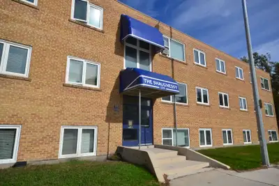 Please contact the Resident Manager at (204)918-3589 to arrange a showing. In a prime residential ar...