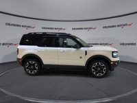 // ACCIDENT FREE!! // // SINGLE OWNER! // Meet the 2024 Ford Bronco Sport Outer Banks 4x4, offered b... (image 8)
