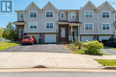 **New roof shingles with 5 year warranty** Welcome to Portland Hills - one of Dartmouths most sought...