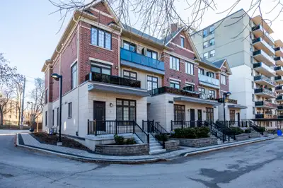 Cedarwood Townhomes - 1 Bedroom Townhome for Rent