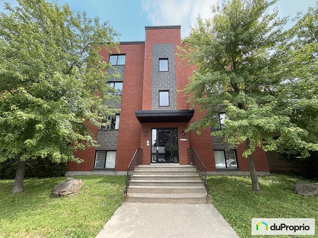 $400,000 - Condominium for sale in Longueuil (Vieux-Longueuil) — photo 1