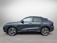 This Audi Q5 Sportback delivers a Intercooled Turbo Premium Unleaded I-4 2.0 L/121 engine powering t... (image 7)