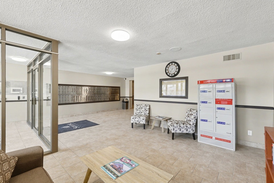 Mapleview Manor Apartments - 2 Bedroom, 1 Bath Apartment for Ren 4