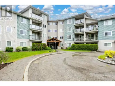 Welcome to Ziprick Place, where comfort and convenience meet in a desirable central location in Kelo...