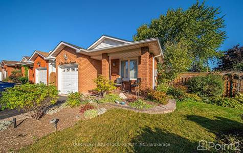 Homes for Sale in Courtice, Clarington, Ontario $699,999 in Houses for Sale in Oshawa / Durham Region - Image 2