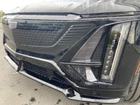 V-Power Performance Package | Super Cruise | AKG Audio & Comfort Package | Augmented Reality Head-Up... (image 2)