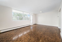 Brockton Apartments are very conveniently located at 250 Lake St in St Catharines. The building offe... (image 5)