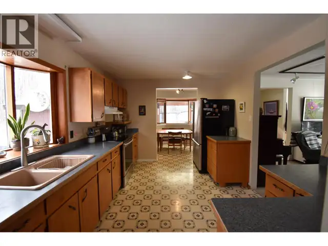 1055 HUDSON BAY MOUNTAIN ROAD Smithers, British Columbia in Houses for Sale in Smithers - Image 15