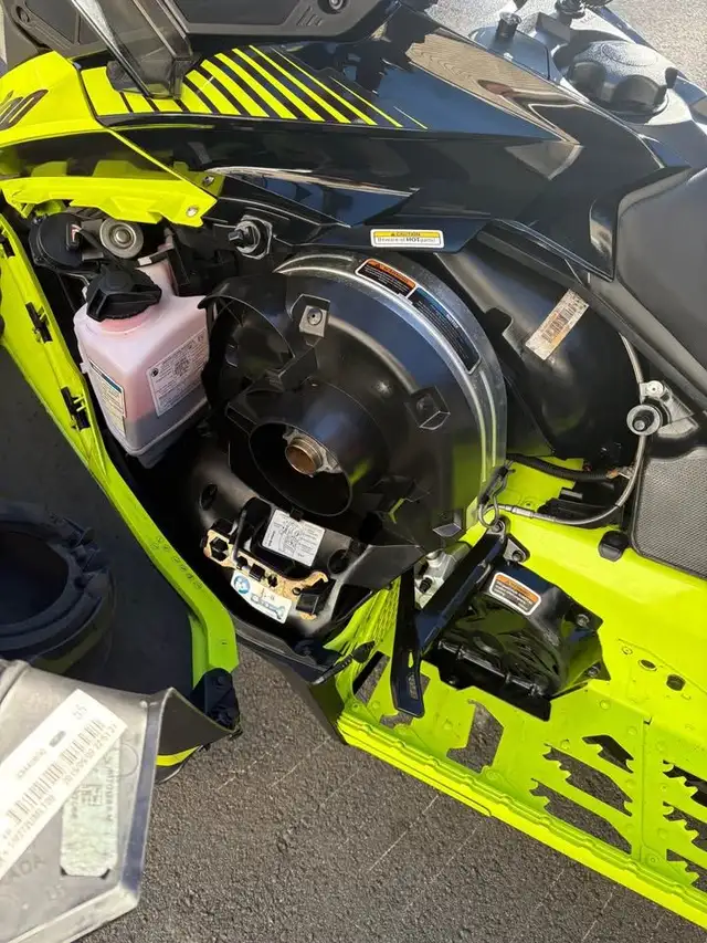 2020 SKIDOO RENEGADE XRS 850 - $117 BI-WEEKLY! in Snowmobiles in Dartmouth - Image 8