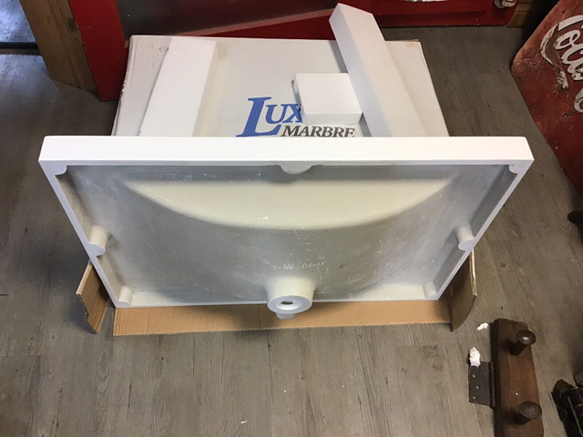 Lavabo (Luxo Marbre) neuf dans Autre  à Drummondville - Image 2