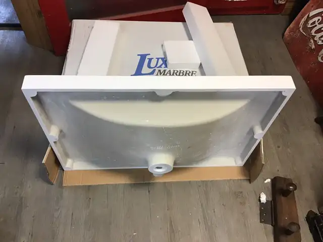 Lavabo (Luxo Marbre) neuf in Other in Drummondville - Image 3