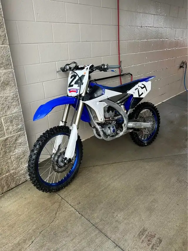2018 YAMAHA YZ250F-BLUE! in Dirt Bikes & Motocross in Edmonton - Image 5