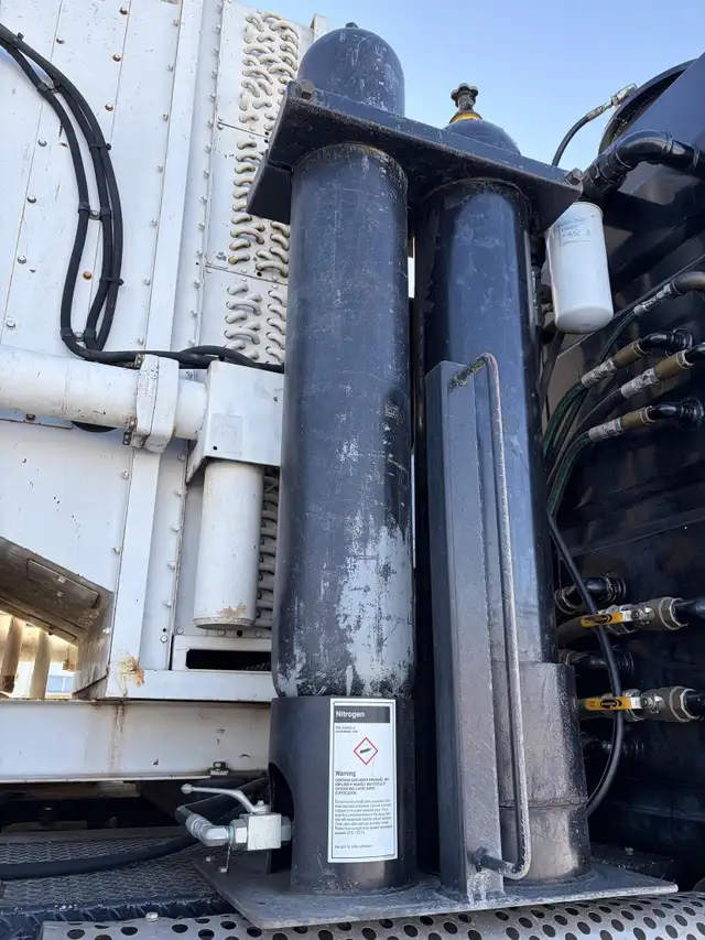 2015 KENWORTH T800 in Heavy Trucks in Kamloops - Image 23