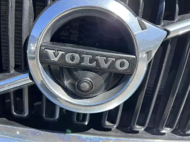 2018 VOLVO XC60 T5 Momentum in Cars & Trucks in Laval / North Shore - Image 30