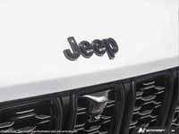 This Jeep Grand Cherokee L has a powerful ERC 3.6L Pentastar(TM) VVT V6 engine w/ESS engine powering... (image 8)