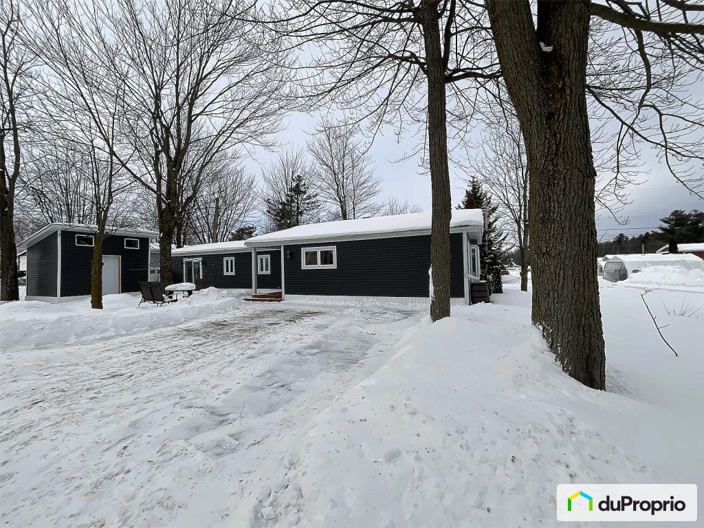 $274,900 - Mobile home for sale in Granby — photo 1