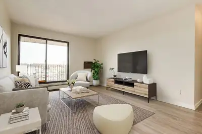Modern Apartments with Air Conditioning - Eastgate Manor - Apart
