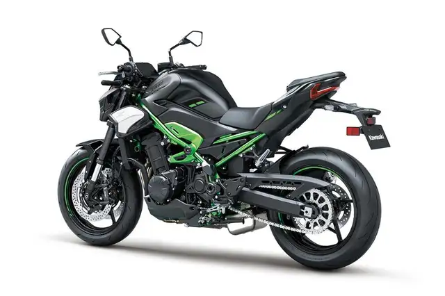 2025 KAWASAKI Z900 in Sport Bikes in Longueuil / South Shore - Image 9