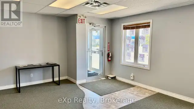 414 10TH STREET Hanover, Ontario in Commercial & Office Space for Rent in Owen Sound - Image 4