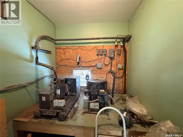414 Main STREET Foam Lake, Saskatchewan in Commercial & Office Space for Sale in Saskatoon - Image 27