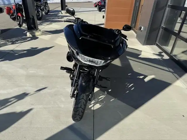 2025 Harley-Davidson FLTRXSTSE - CVO Road Glide ST in Sport Touring in Saskatoon - Image 5