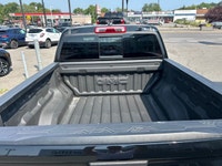 FINANCEMENT @ 4.95, EDITION ELEVATION TOUT TERRAIN, LIFT KIT 2'', BLACK EDITION, JANTES NOIR, MARCHE... (image 8)