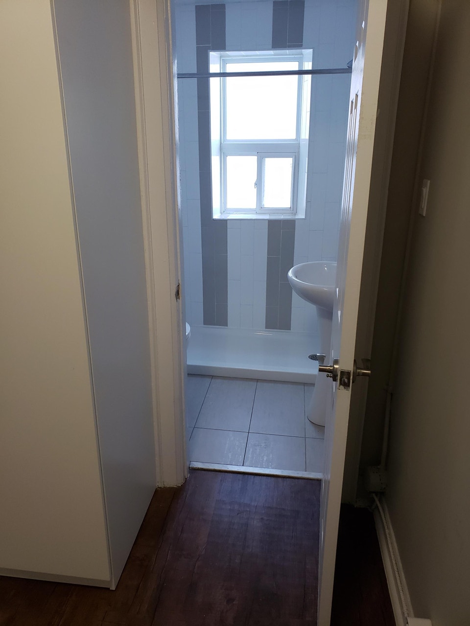 All-Inclusive Studio Unit Available!! 4
