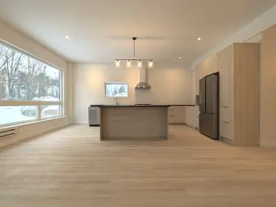 1775 River Road, Unit B, Ottawa, ON, K4M 1B4 3 Bedroom/Apartment/Parking/For Rent/Ottawa/Manotick Th...