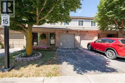 FURNISHED RENTAL. WELCOME TO YOUR NEXT HOME IN DESIRABLE DUNDAS! This beautifully maintained, fully...