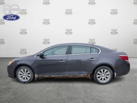 This AS-IS trade includes: Remote Keyless Entry Power Drivers Seat 8" Screen w/ AM/FM/CD Cruise Cont... (image 2)