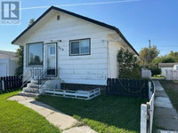 359 2nd AVENUE W Melville, Saskatchewan
