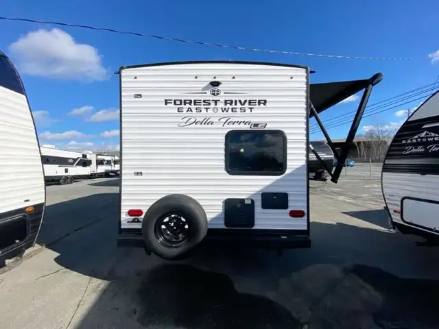2026 EAST TO WEST Della Terra LE 170BHXLE in Travel Trailers & Campers in Bedford - Image 9