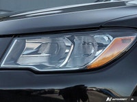 Command the road with this 2017 Jeep Compass North, boasting a powerful 2.4L Tigershark engine and a... (image 9)